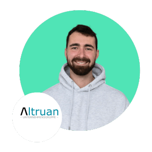 Portrait vom Geschäftsführer der Altruan GmbH und das Logo der Firma